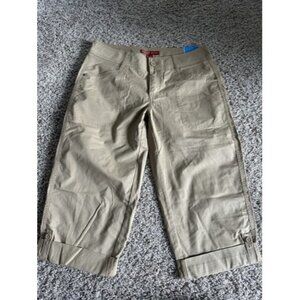 Eastern Mountain Sports Tan Capri Cargo Women's Hiking Pants Size 4 Outdoor